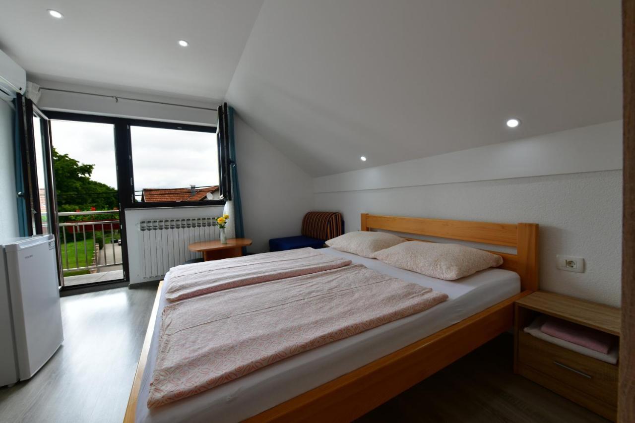 House Marinic Hotel Grabovac  Exterior photo